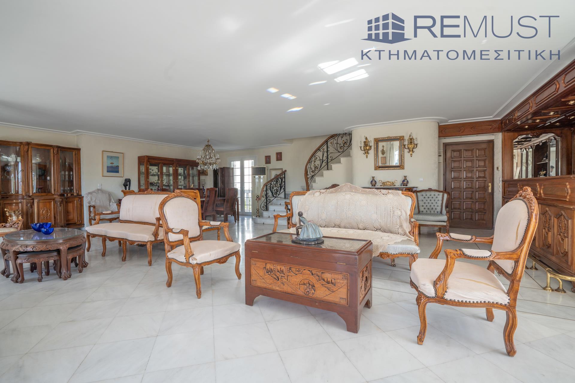 - Maisonette For sale, Glyfada, 300 sq.m., €750.000