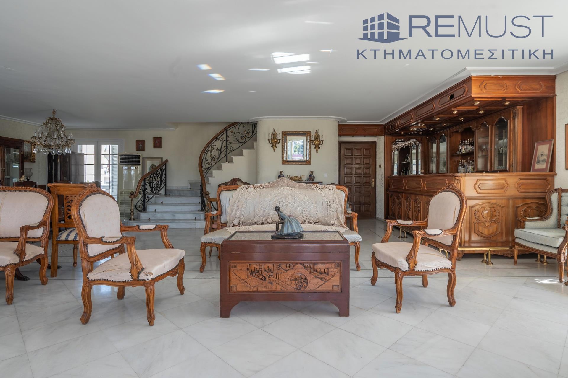 - Maisonette For sale, Glyfada, 300 sq.m., €750.000