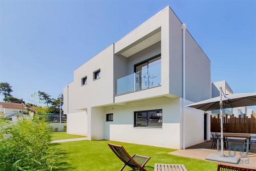 Casa / Villa T3 em Porto de 248,00 m²
