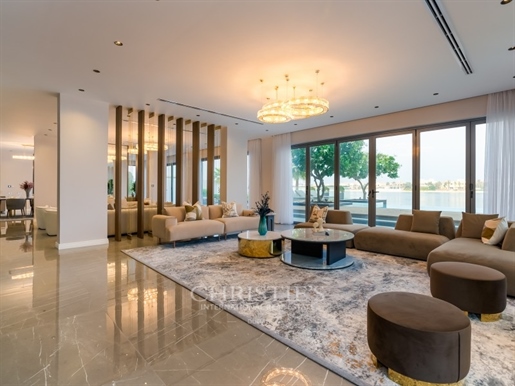 Luxurious Palm Jumeirah Villa with Atlantis Views