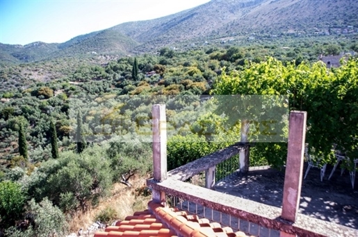 (For Sale) Residential Detached house || Messinia/Lefktro-Kardamyli - 205 Sq.m, 3 Bedrooms, 175.000€