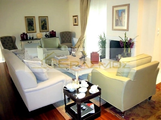 (à vendre) maisonnette maisonnette || East Attica/Vari-Varkiza - 207 m², 3 chambres, 550.000€