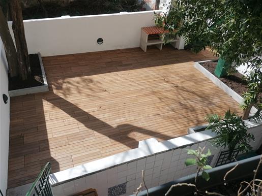 Brand new flat in Bairro das Colónias with patio with 40 m2