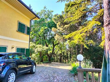 Prestigious residence with spectacular views of the sea near the Hermitage of Monte Giove