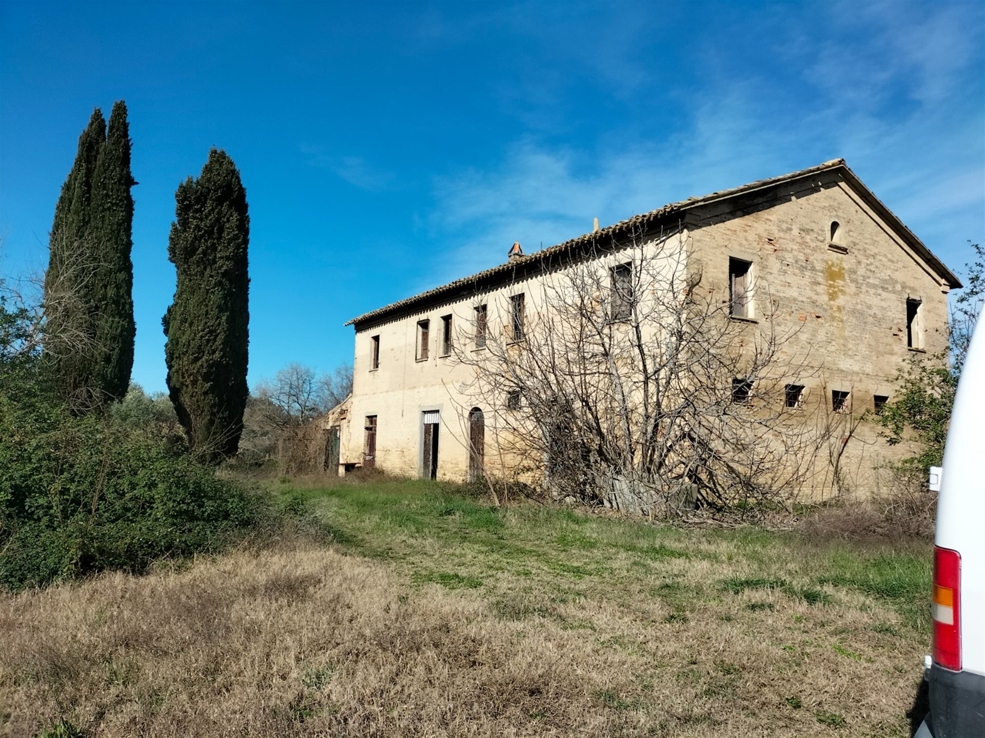 Panoramic Farmhouse To Renovate – Filottrano (An) – Le Marche