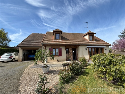 Magnifico chalet con piscina vicino a Saint-Amand-Montrond