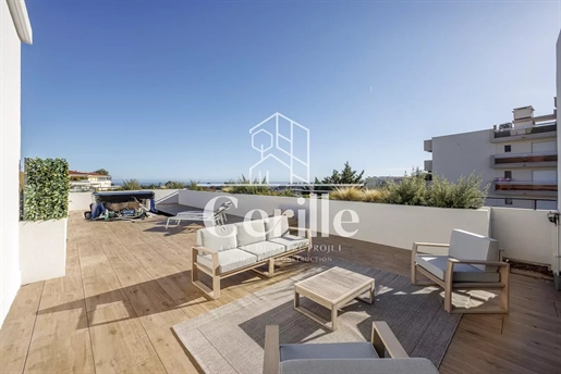Last opportunity - Villa on roof - Sea view - Antibes