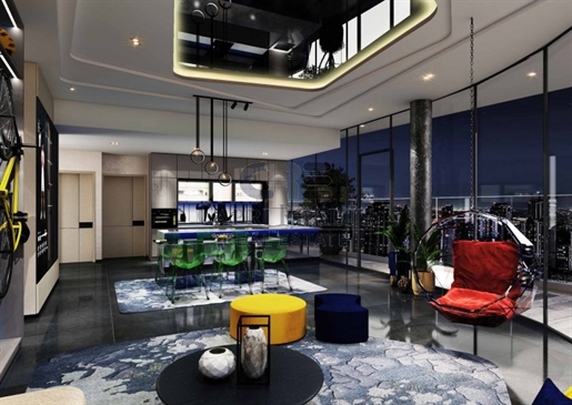 Luxury Segment|5 Minburj Khalifa|Sky Pool| 4 Yrs Pp|