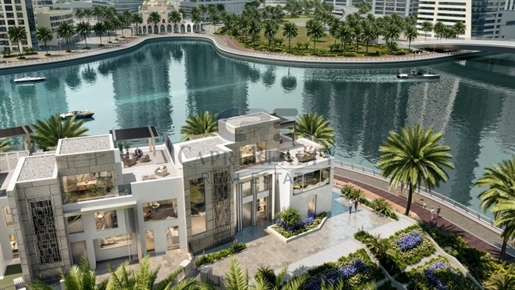 Villa au bord de l’eau dans la marina de Dubaï | Plan de paiement | Prêt pour 2025 | Om