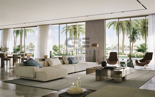 Luxurious Lifestyle | Waterfront Living | Spacious Villa Ss