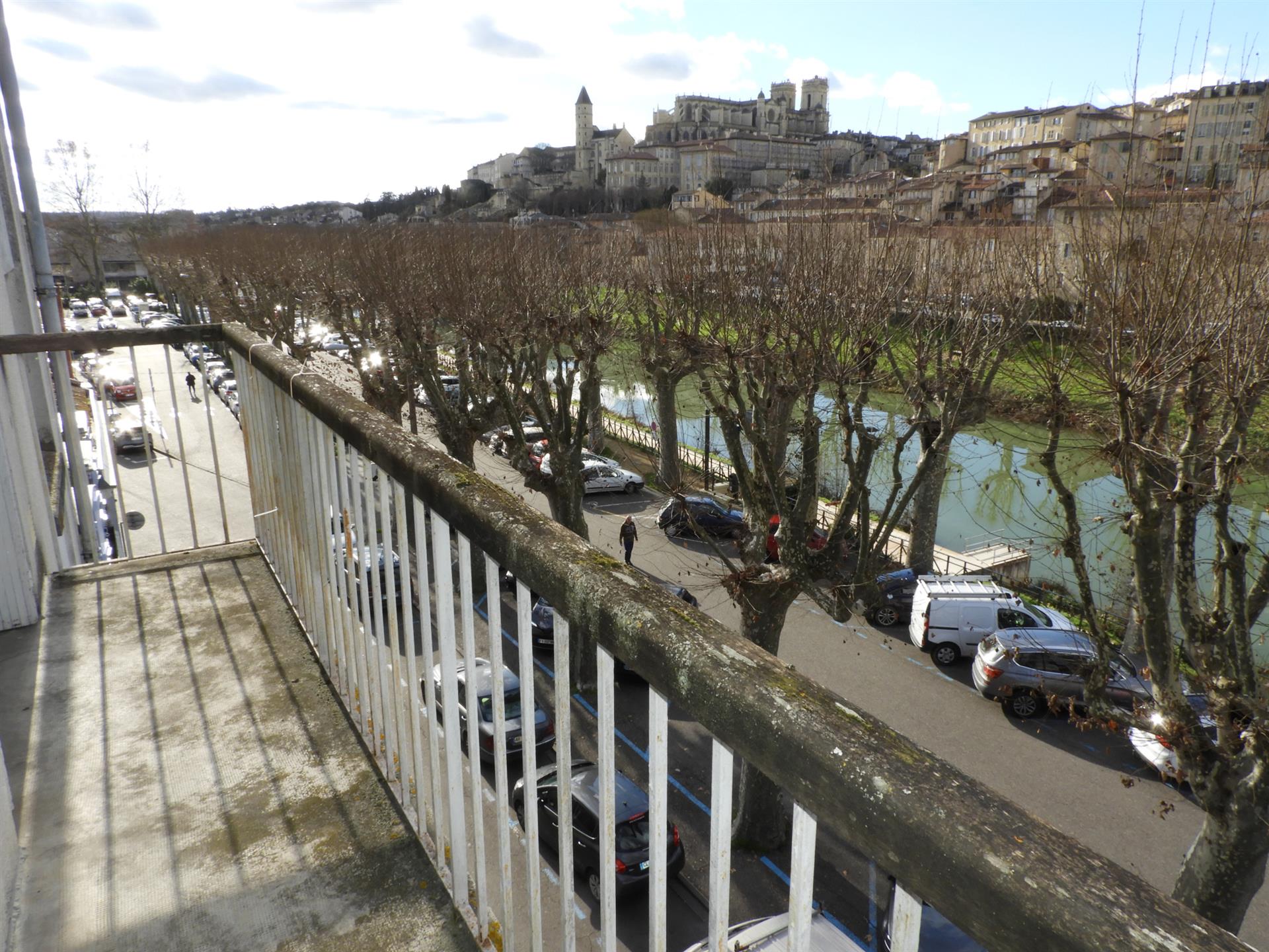 Appartement T4 - Vue Cathedrale