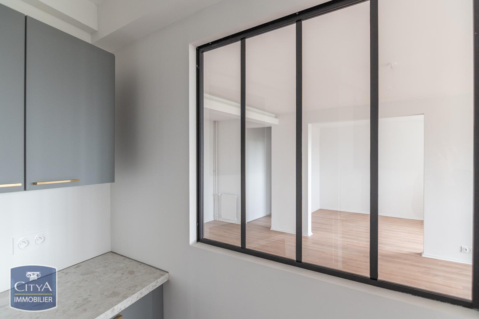 Purchase: Apartment (71100)