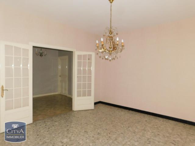 Purchase: Apartment (71300)