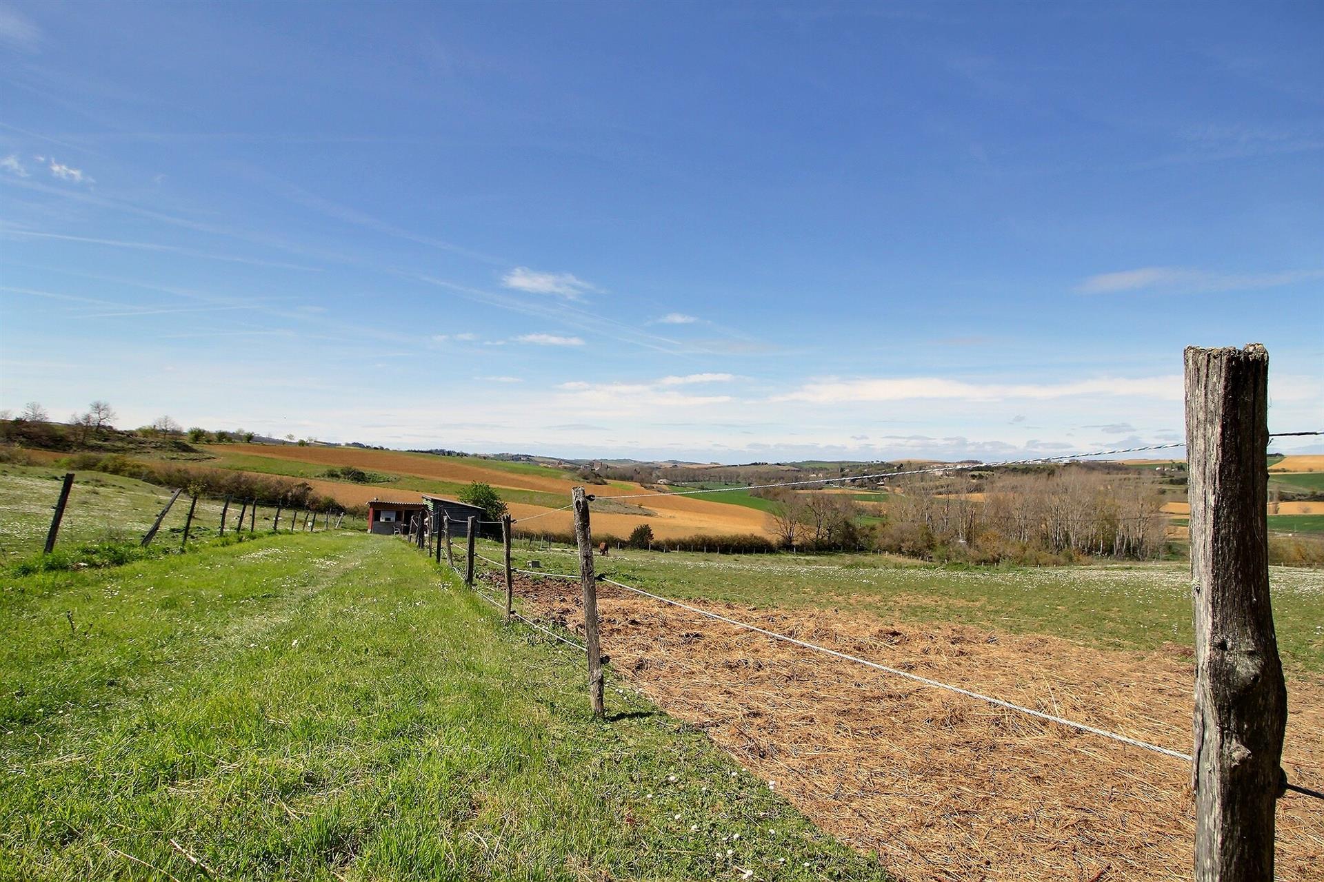 Agrarisch en Hippisch landgoed 355m² + 400m² Erfdienstbaarheden in de buurt van Castelnaudary 
