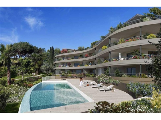 Ница Фаброн - Великолепен 4-стаен апартамент с гледка море в резиденция