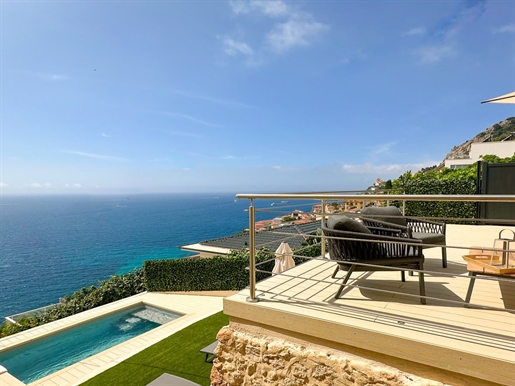 Roquebrune-Cap-Martin- Magnificent 111 sqm 4-room house fully renovated with private pool