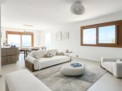 Roquebrune-Cap-Martin- Magnificent 111 sqm 4-room house fully renovated with private pool