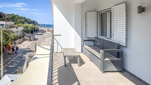 A unique opportunity in Sa Riera: nearly new renovated apartment just a few meters from the beach an