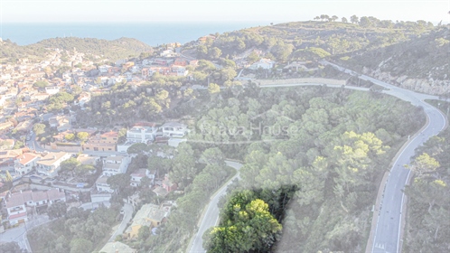 Plot for sale in the Son Rich urbanization in Begur, a 10-minute walk from the city center