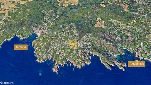 Exclusief perceel te koop in Tamariu, Costa Brava: Uitzicht op zee en de bergen