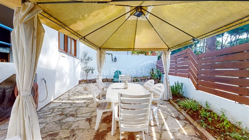 Casa mediterránea a 10 min a pie de la playa de Tamariu