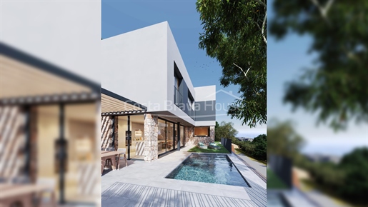 Maison de design exclusive à Begur: Élégance et vues panoramiques sur la Costa Brava