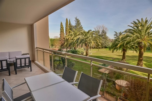 Sole Agent - Mandelieu Cannes Marina - Beautiful 2/3 bedroom apartment with 2 larges terraces with g