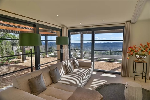 Montauroux - Luxe villa met panoramisch uitzicht