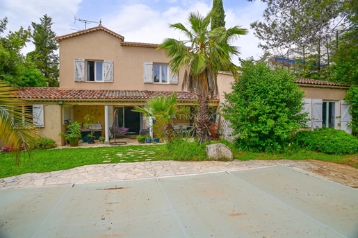 Sole Agent - Le Cannet - Character house with annex, pool, garden, garage, and parking.