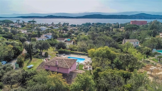 Alleinvertreter - Grimaud - Qualitäteigentum mit Blick auf die Bucht von Saint-Tropez