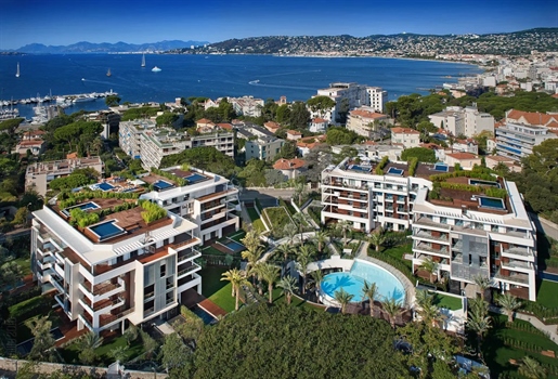 Cap D'antibes-Rare- Seaview apartment in the best development of the Cote d'Azur