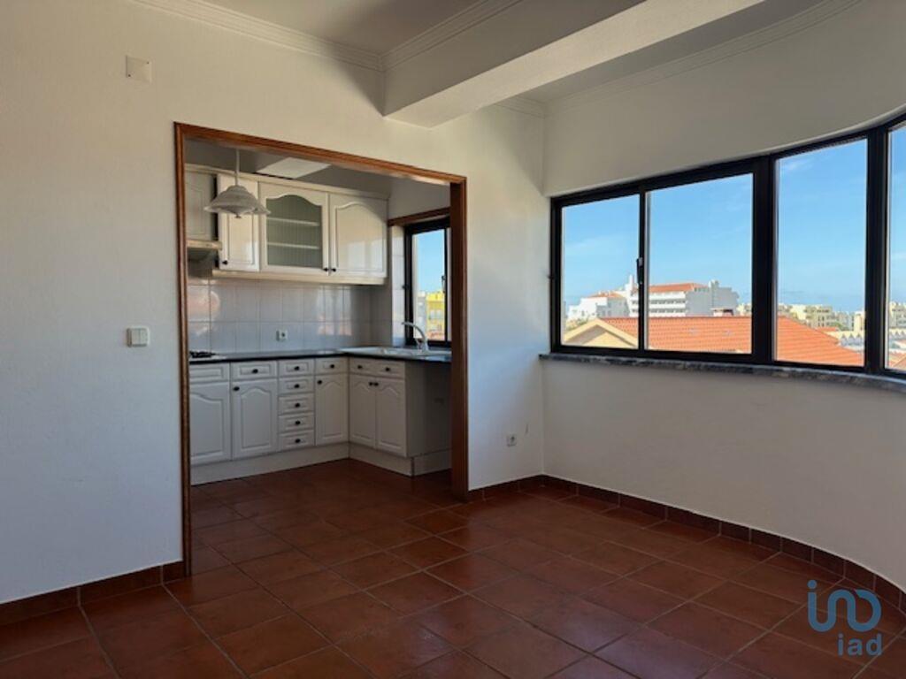 Apartamento T1 em Vieira de Leiria de 65,00 m²
