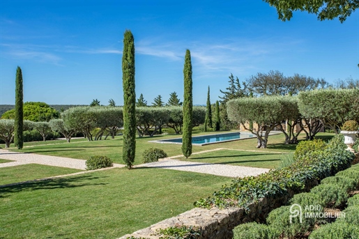 Prachtig Provençaals pand met zwembad, in de buurt van Uzès