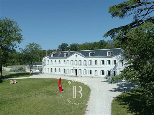 Burgundy - Property of approximately 80 ha - 1h30 from the south of Paris