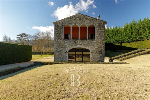 Barnes Drôme - Bourdeaux - Ancienne magnanerie rénovée de 473 m² avec piscine