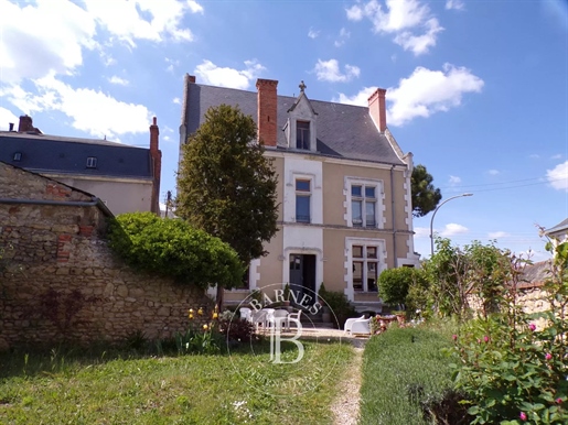 Thouars - Authentique hôtel particulier - 30min de Saumur