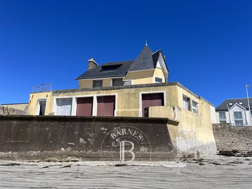 Concarneau - House to renovate - Breathtaking view of the sea
