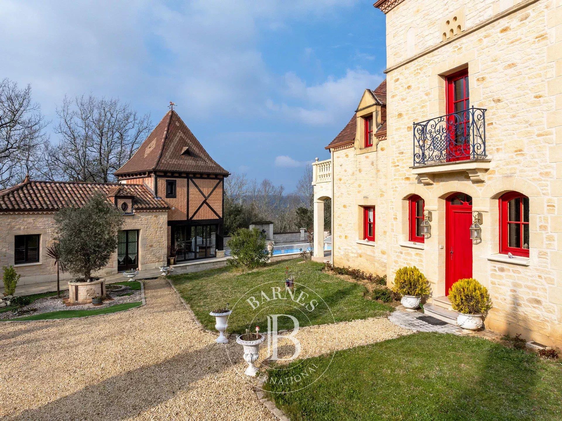 Périgord noir, Beynac – Exceptional Property – Stunning View of Château des Milandes