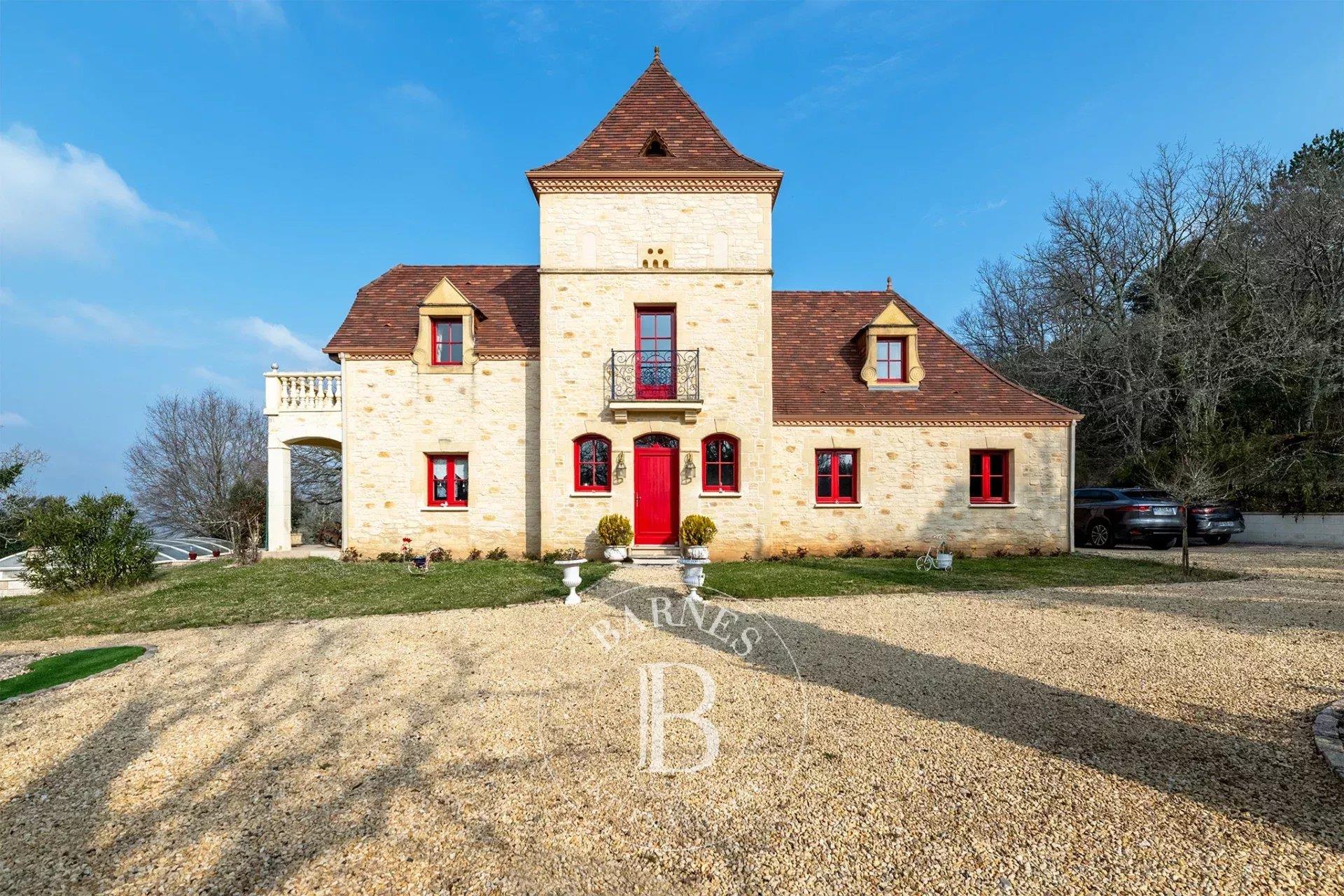 Périgord noir, Beynac – Exceptional Property – Stunning View of Château des Milandes