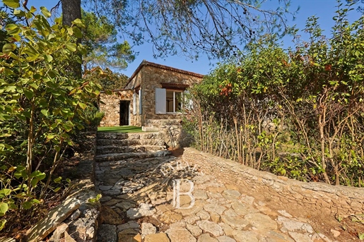 Carcès – Propriété authentique – Ancienne bergerie avec une maison d’amis, entourée par la forêt