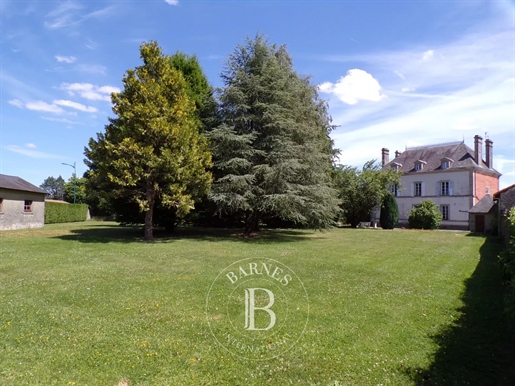 Vendée - Maison de maître du 19ème avec son parc et ses dépendances