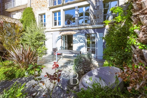 Duplex apartment and terrace on the waterfront Dinard