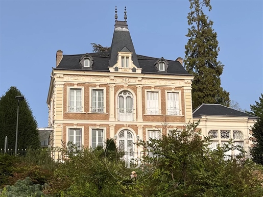 Exklusivität – Calvados – Herrenhaus aus dem 19. Jahrhundert in Orbec