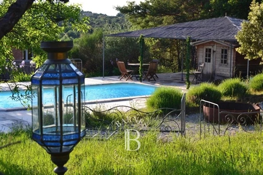 Barnes - Farmhouse of 283m2 - Garden of 3700m2 - View - Swimming pool