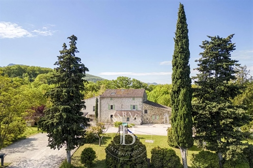 Barnes Drôme - Bauernhaus zu verkaufen von 750m2 - 11 Hektar - Schwimmbad - Perfekter Zustand