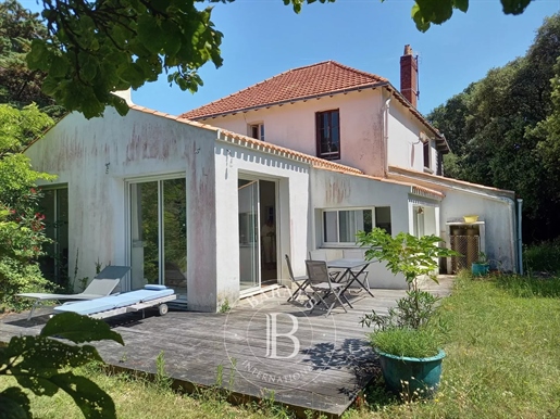 Noirmoutier - Pretty seaside house - 6500m² wooded plot