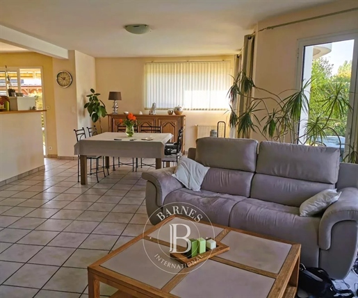 Rennes Métropole - Maison de plus de 200 m² avec vue sur le golf - Terrain de 765 m²