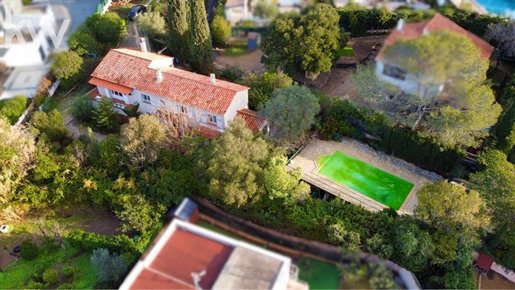 Provencal villa with pool