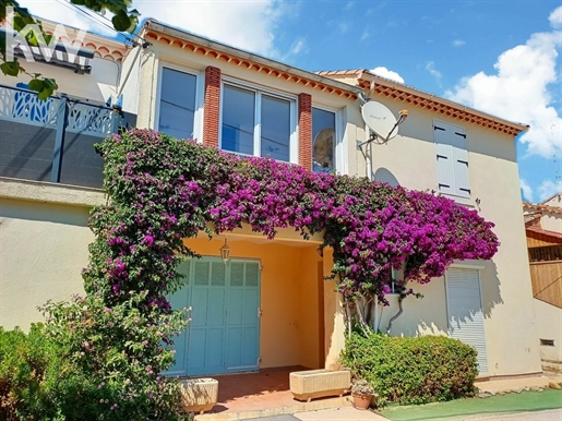 Plage de Saint-Clair Le Lavandou 6 room house