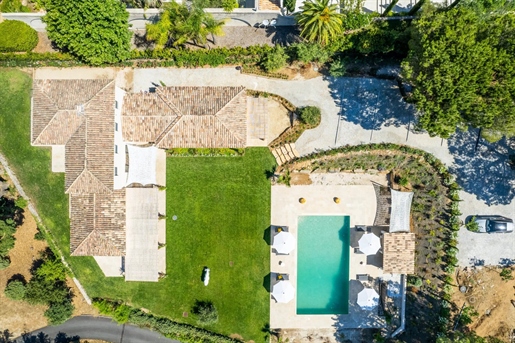 Propriété de haut standing avec piscine à Saint-Tropez